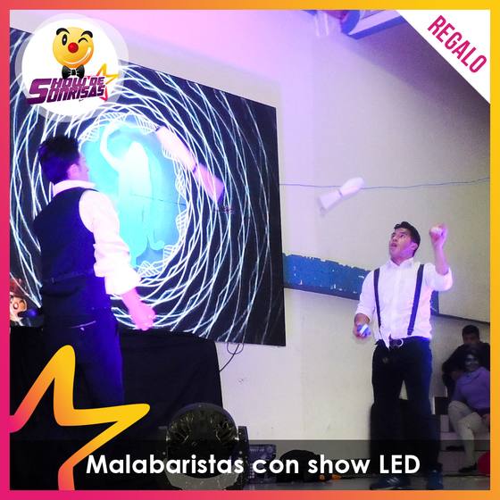 Malabaristas con show LED